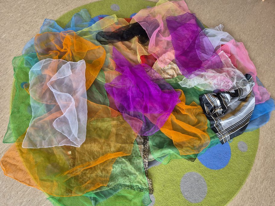 Die Tiere machen ihre neue Welt bunt